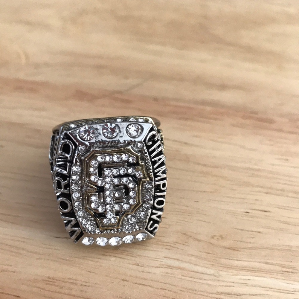 Men’s championship ring